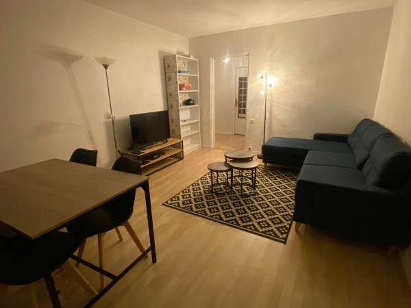 Colocation / Appartement 5 pièces de 94 m², Cergy, Rue des Châteaux Bruloir / Photo 2