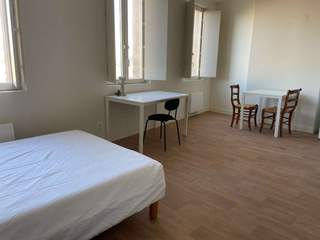 Location / Appartement 1 pièce de 25 m², Bordeaux, Rue de Bègles