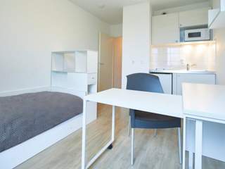 Location / 2 rooms residence · 41 m², Palaiseau, 23 Av. des Alliés