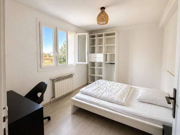 Colocation / Appartement 5 pièces de 85 m², Montpellier, Avenue du Maréchal Leclerc / Photo 2