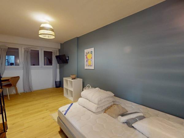 Colocation / Appartement 5 pièces de 77 m², Pessac, Avenue du Pontet / Photo 2