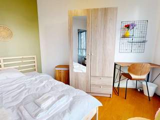 Coliving space / 5-bedroom flat · 110 m², Paris, Quai de Grenelle