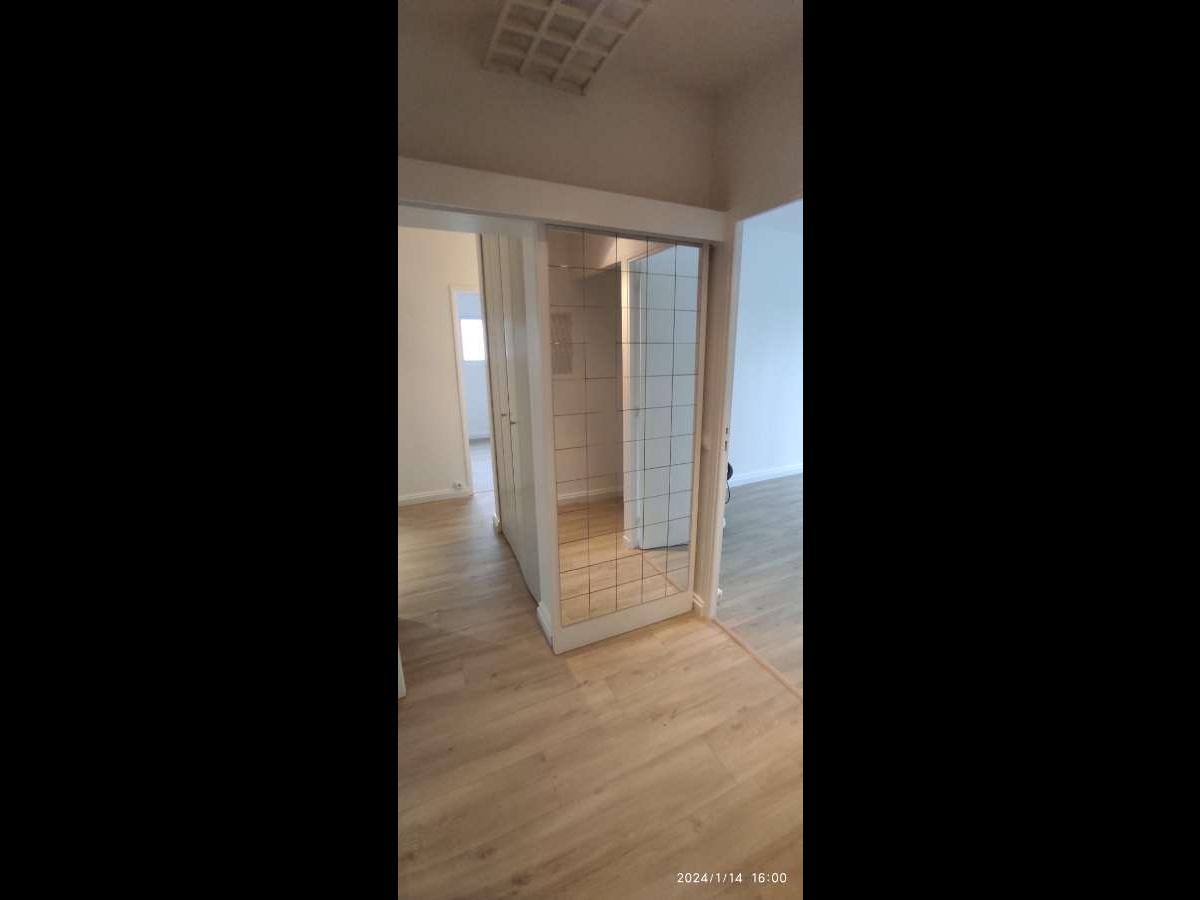 Appartement 4 pièces de 80 m² à Massy | Colocation | 600€/mois photo 5