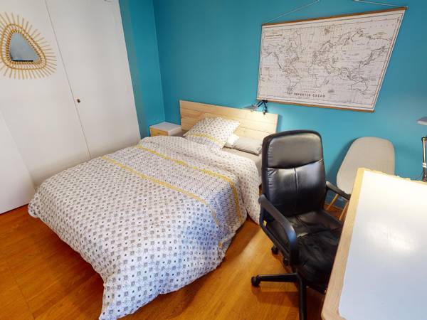 Colocation / Appartement 4 pièces de 66 m², Grenoble, Rue Mayen / Photo 2