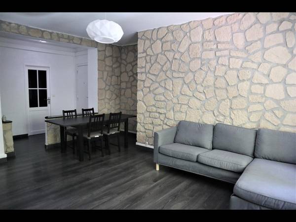 Colocation / Appartement 4 pièces de 72 m², Marseille, Boulevard Jeanne d'Arc / Photo 2