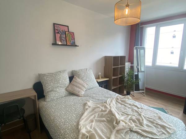 Colocation / Appartement 4 pièces de 72 m², Lille, Allée Jules Verne / Photo 2