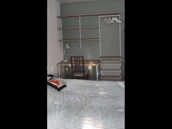 Colocation / Appartement 3 pièces de 71 m², Chaville, Avenue Roger Salengro / Photo 2