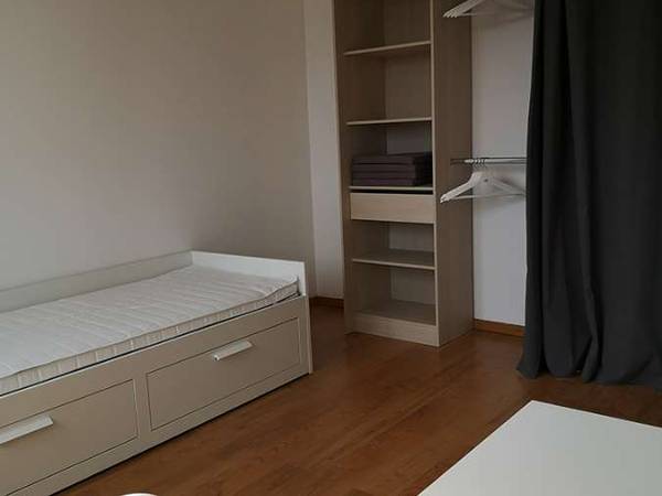 Colocation / Appartement 4 pièces de 72 m², Saint-Martin-d'Hères, Rue Sarah Bernhardt / Photo 2