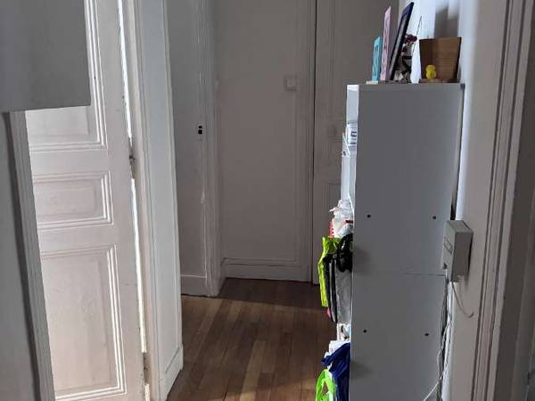 Colocation / Appartement 3 pièces de 45 m², Paris, Rue de la Collégiale / Photo 2