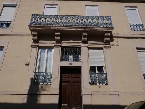 Location / Appartement 3 pièces de 90 m², Nîmes / Photo 9