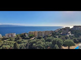 Location / Appartement 2 pièces de 63 m², Ajaccio, Résidence des Iles