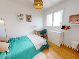 Flatsharing / 6-bedroom flat · 101 m², Saint-Priest, Rue d'Arsonval