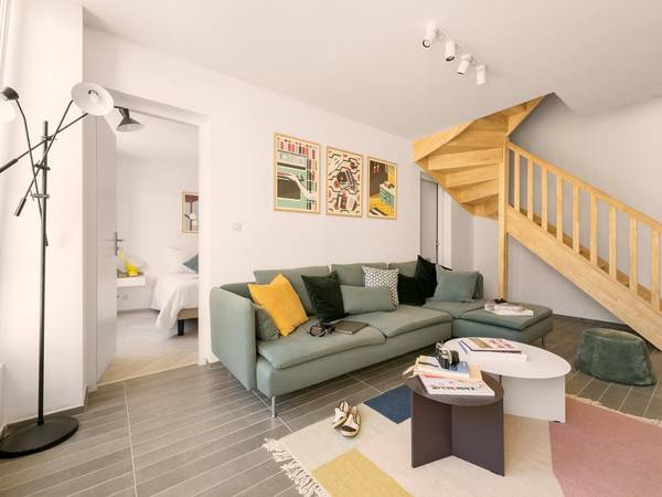 Colocation / Appartement 1 pièce de 420 m², Fontainebleau, 17 Rue Royale, / Photo 2