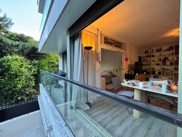Colocation / Appartement 2 pièces de 71 m², Neuilly-sur-Seine, Boulevard de la Saussaye / Photo 2