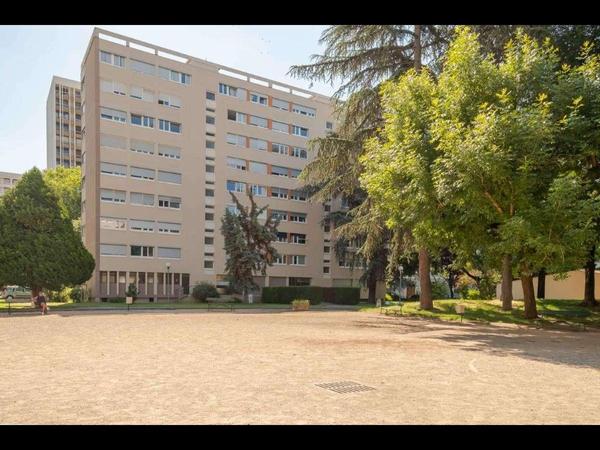 Flatsharing / 5-bedroom flat · 78 m², Villeurbanne, Rue du 1 Mars 1943 / Photo 10