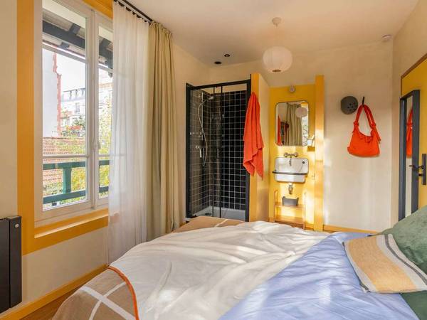 Colocation / Maison 10 pièces de 339 m², Paris, Rue du Capitaine Ferber / Photo 2