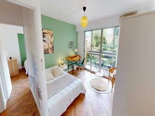 Flatsharing / 5-bedroom flat · 110 m², Paris, Rue Guersant