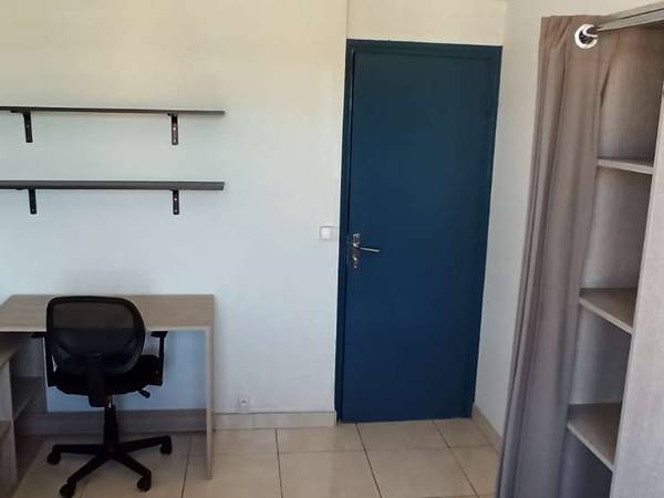 Colocation / Appartement 5 pièces de 82 m², Marseille, Avenue De La Timone / Photo 10