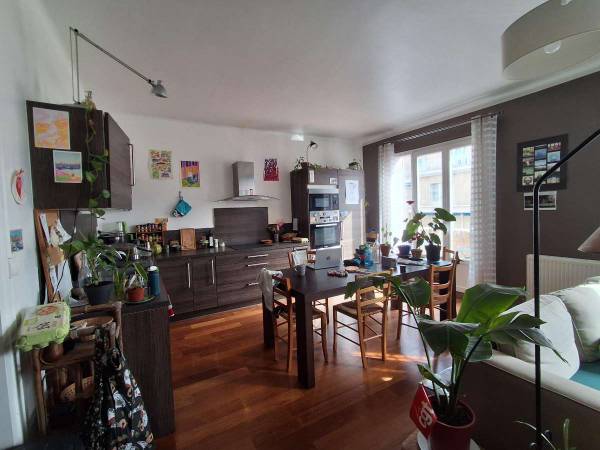 Colocation / Appartement 5 pièces de 90 m², Grenoble, Rue de Stalingrad / Photo 2