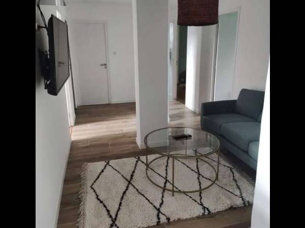 Colocation / Appartement 3 pièces de 66 m², Saint-Martin-d'Hères, Rue Alphonse Allais / Photo 2