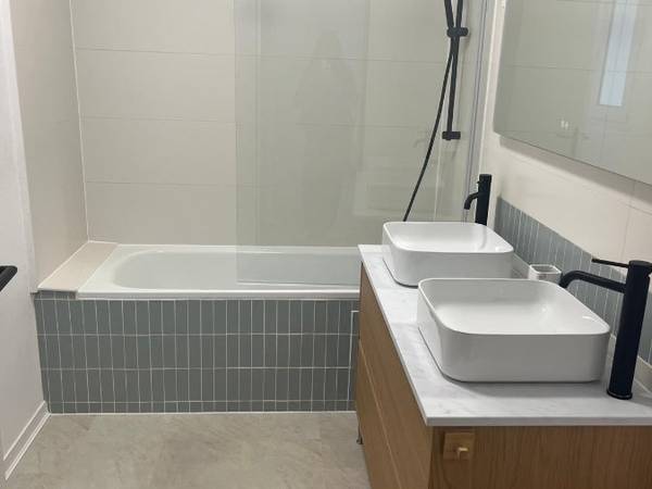 Colocation / Appartement 4 pièces de 76 m², Angers, Rue Sidney Béchet / Photo 4