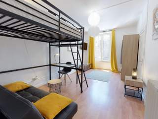 Colocation / Appartement 4 pièces de 76 m², Clermont-Ferrand, Place Sugny