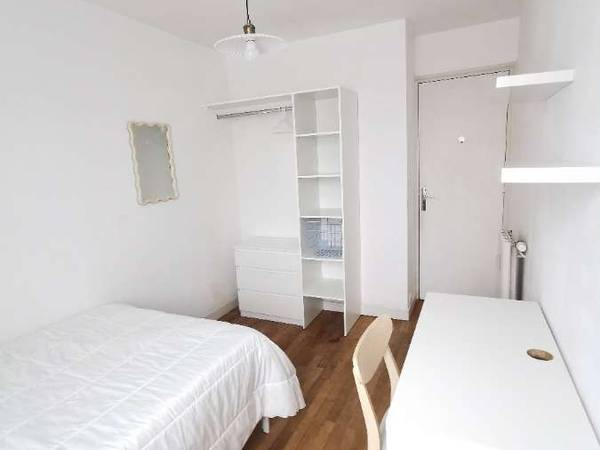 Colocation / Appartement 3 pièces de 60 m², Rennes, Rue du Limousin / Photo 2