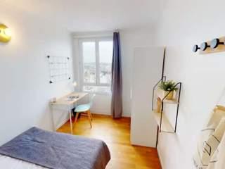 Colocation / Appartement 6 pièces de 70 m², Paris, Avenue de Flandre