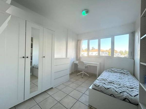 Colocation / Appartement 5 pièces de 71 m², Montpellier, Rue Charles Borromée / Photo 2