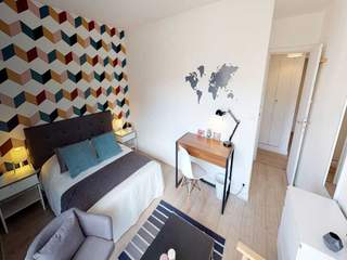 Colocation / Appartement 4 pièces de 80 m², Paris, Rue d'Hautpoul