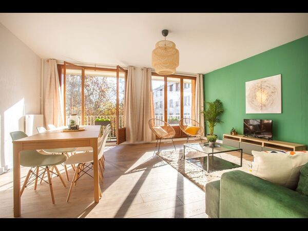 Colocation / Appartement 6 pièces de 123 m², Évry, Avenue de l'Église / Photo 2