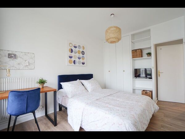 Colocation / Appartement 6 pièces de 123 m², Évry, Avenue de l'Église / Photo 11