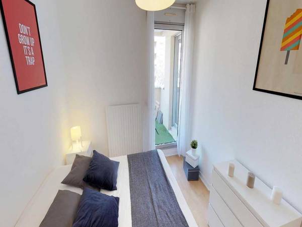 Colocation / Appartement 5 pièces de 100 m², Lyon, Rue Juliette Récamier / Photo 2