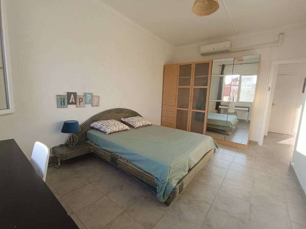 Colocation / Appartement 3 pièces de 78 m², Marseille, Rue des Abeilles / Photo 2