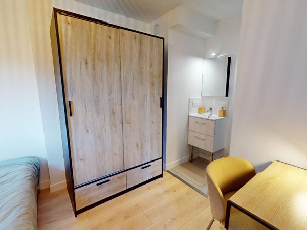 Colocation / Appartement 4 pièces de 64 m², Bordeaux, Rue Vital Mareille / Photo 2