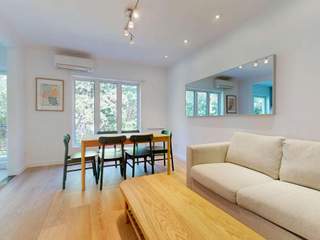 Room share / 4 rooms apartment · 100 m², Montréal, Avenue Northmount