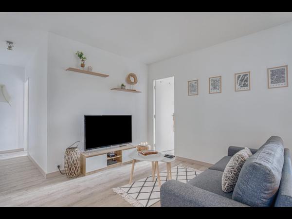 Colocation / Appartement 6 pièces de 82 m², Champs-sur-Marne, Allée Paul Langevin / Photo 2