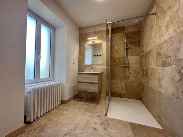 Colocation / Maison 6 pièces de 133 m², Angoulême, Rue du Port Thureau / Photo 2