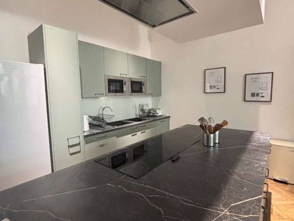 Colocation / Maison 10 pièces de 375 m², Bordeaux, Boulevard George V / Photo 4