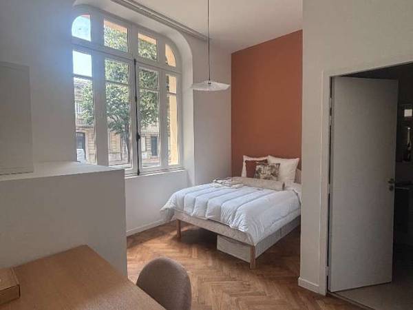 Colocation / Maison 10 pièces de 375 m², Bordeaux, Boulevard George V / Photo 2