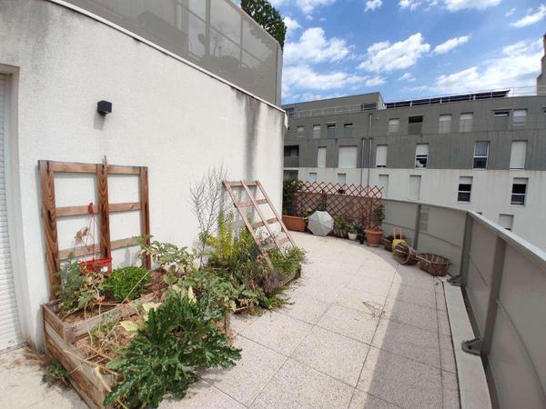 Colocation / Appartement 2 pièces de 80 m², Marseille, Boulevard de strasbourg / Photo 2