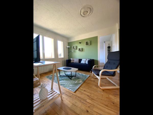 Colocation / Appartement 4 pièces de 65 m², Grenoble, Rue le Nôtre / Photo 2