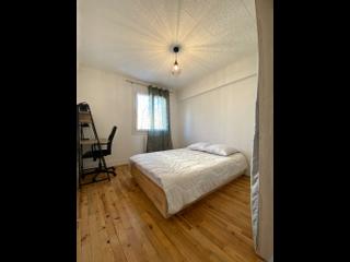 Colocation / Appartement 4 pièces de 65 m², Grenoble, Rue le Nôtre