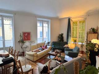 Sous-location / 5 rooms apartment · 115 m², Grenoble, Rue Guétal