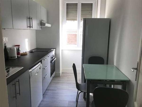 Colocation / Appartement 3 pièces de 57 m², Strasbourg, Boulevard d'Anvers / Photo 2