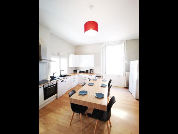 Colocation / Maison 10 pièces de 200 m², Saint-Étienne, Rue Palluat de Besset / Photo 2
