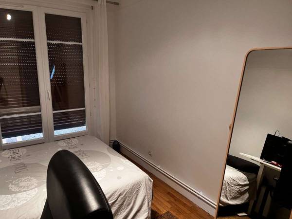 Colocation / Appartement 3 pièces de 57 m², Paris, Rue Sébastien Mercier / Photo 2