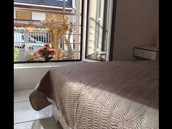 Location / Maison 1 pièce de 10 m², Villejuif / Photo 2