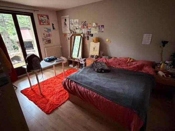 Sous-location / Maison 9 pièces de 165 m², Noisy-le-Grand, Allée de Maintenon / Photo 2