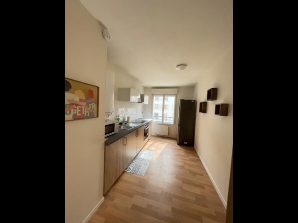 Colocation / Appartement 4 pièces de 84 m², Angers, Quai Gambetta / Photo 2